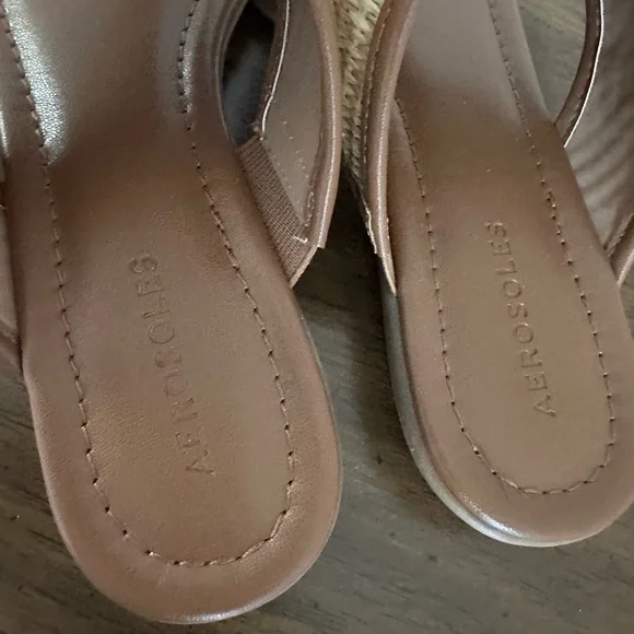 Aerosoles Elegant Tan Sandals with Crystal Embellishments - Picture 3 of 6